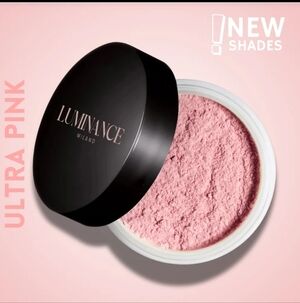 Luminance Milano "Pretty Pink" wrinkle erase face powder!